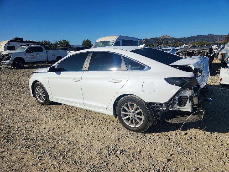 2018 HYUNDAI SONATA SE 2
