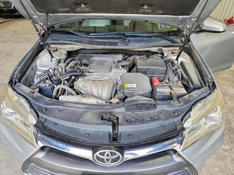 2017 TOYOTA CAMRY LE 11
