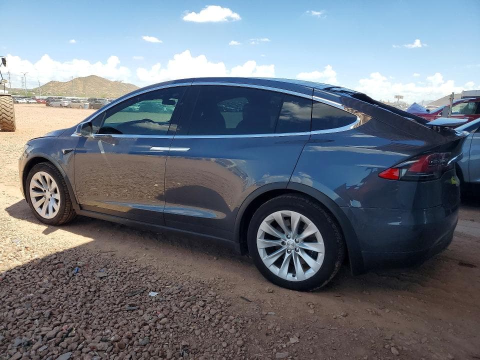 2021 TESLA MODEL X 2