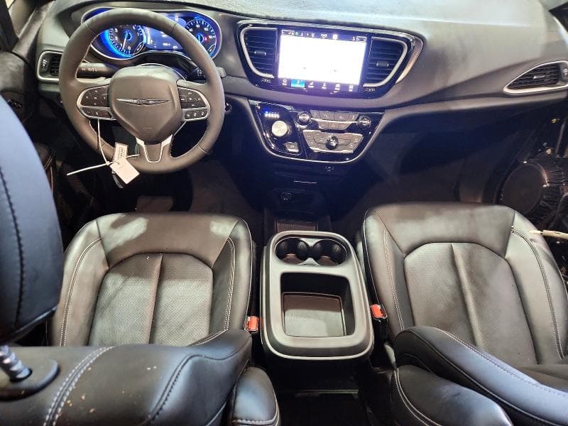 2026 CHRYSLER PACIFICA SELECT 8