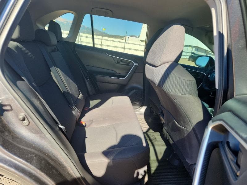 2021 TOYOTA RAV4 LE 10