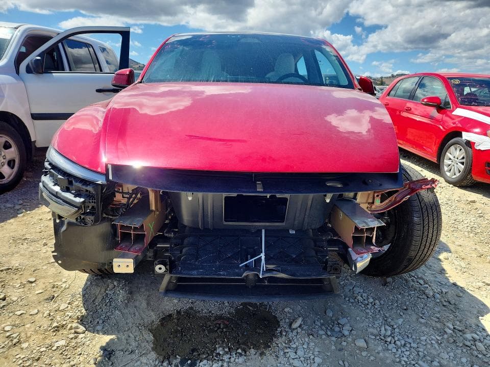 2026 TESLA MODEL Y 5