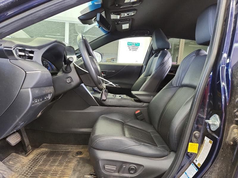 2021 TOYOTA VENZA LIMITED 7