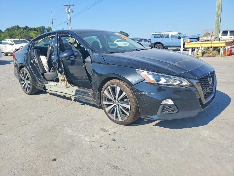 2019 NISSAN ALTIMA SR 4