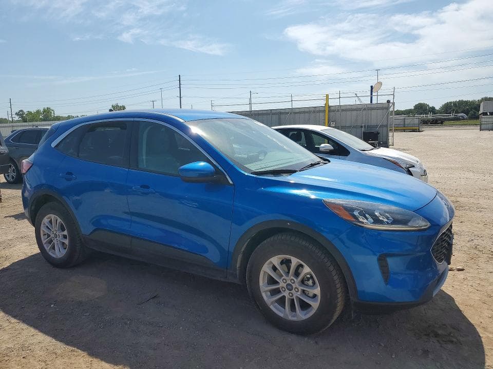 2020 FORD ESCAPE SE 4