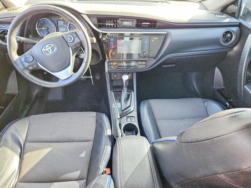 2017 TOYOTA COROLLA SE 8