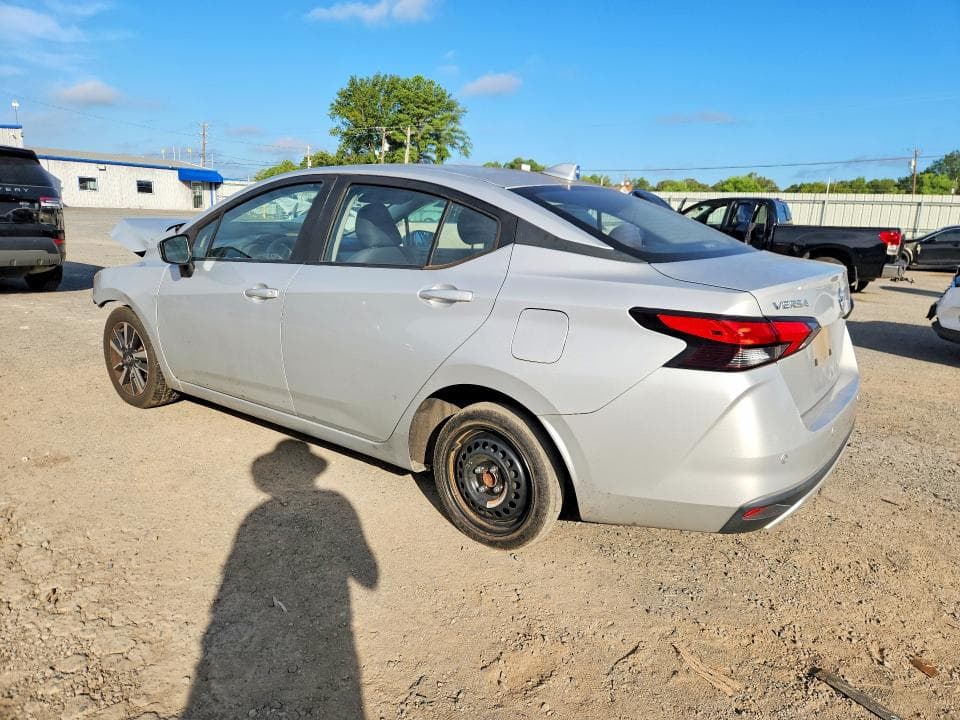 2021 NISSAN VERSA SV 2