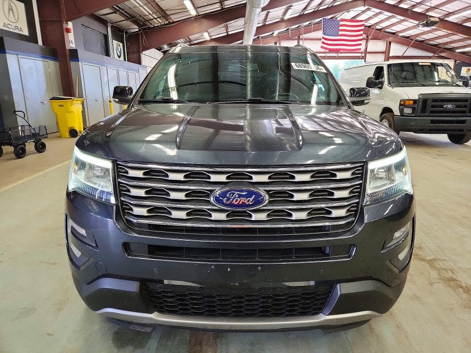 2017 FORD EXPLORER XLT 5