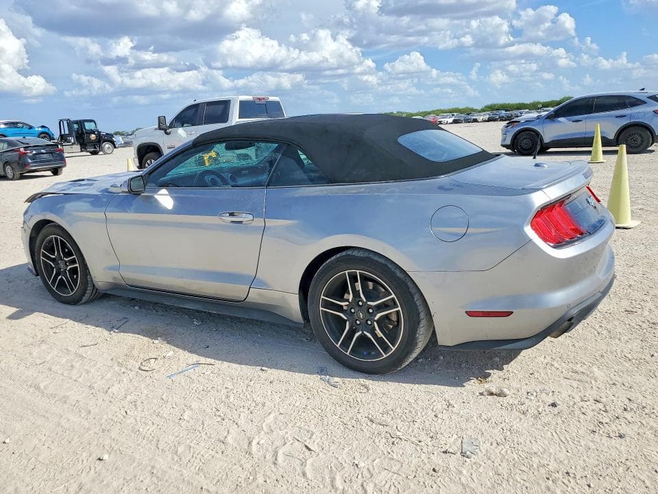 2022 FORD MUSTANG 2