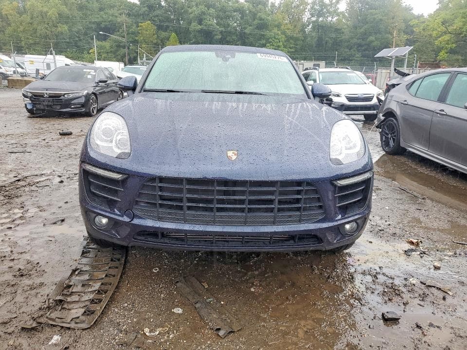 2017 PORSCHE MACAN 5