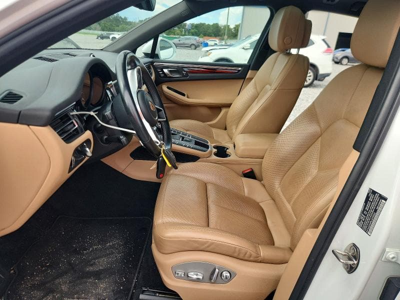 2020 PORSCHE MACAN 7