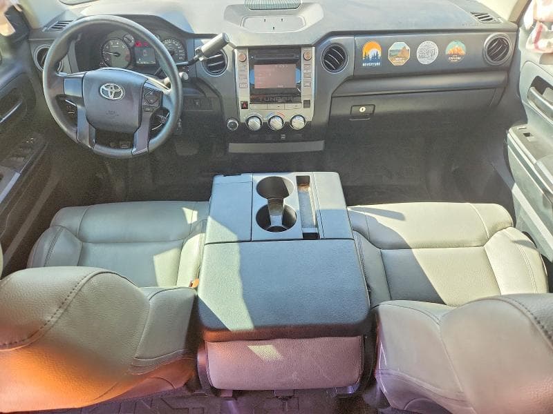 2017 TOYOTA TUNDRA SR 8