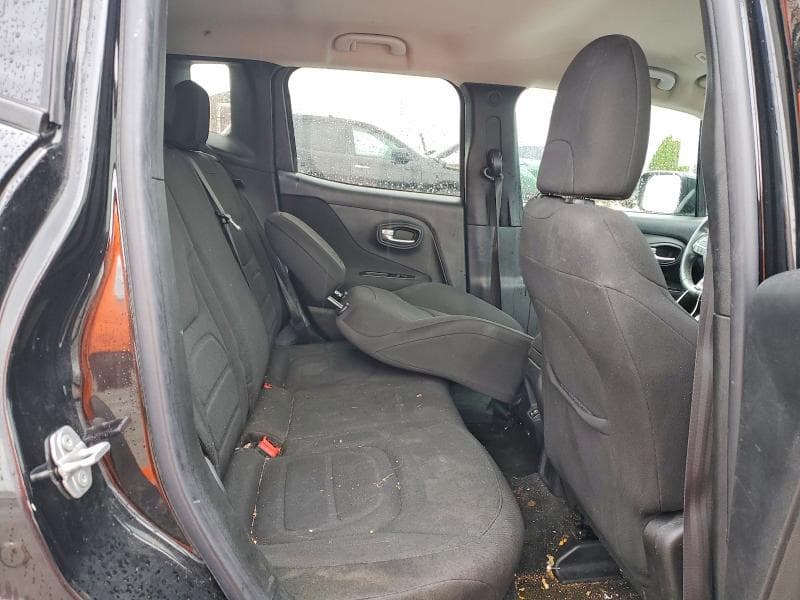 2018 JEEP RENEGADE LATITUDE 11