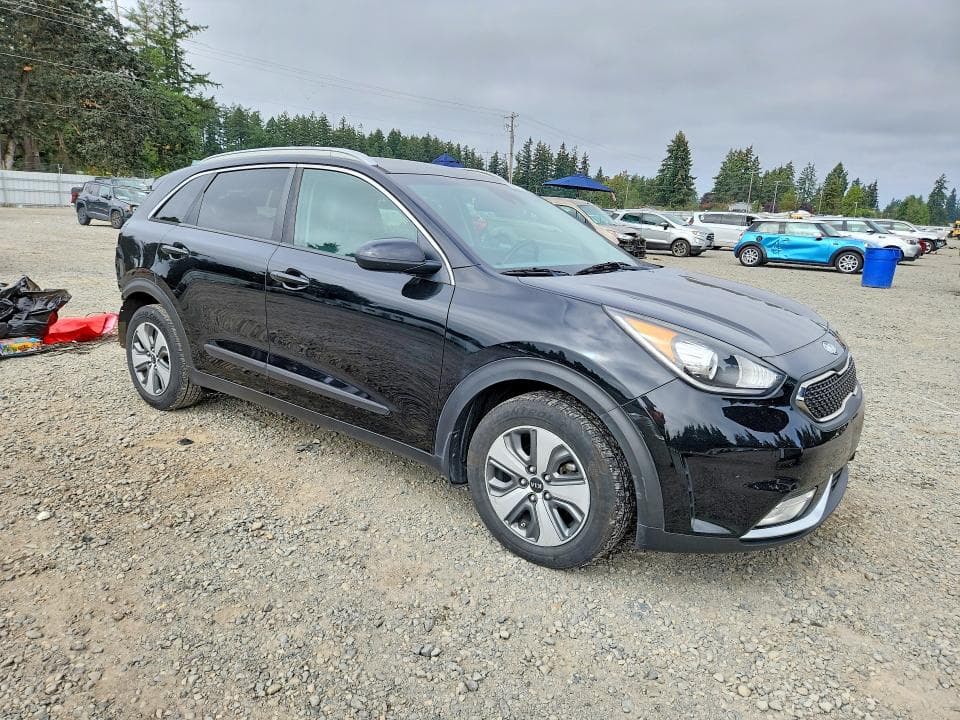 2019 KIA NIRO LX 4