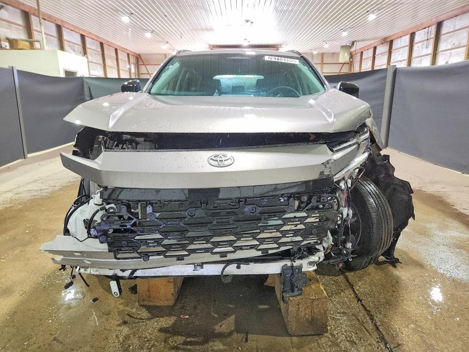 2026 TOYOTA RAV4 XLE PREMIUM 5