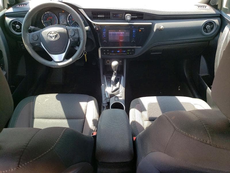 2017 TOYOTA COROLLA LE 8
