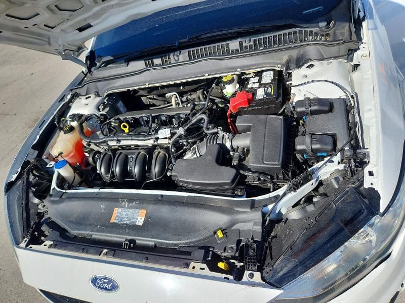 2020 FORD FUSION SE 11