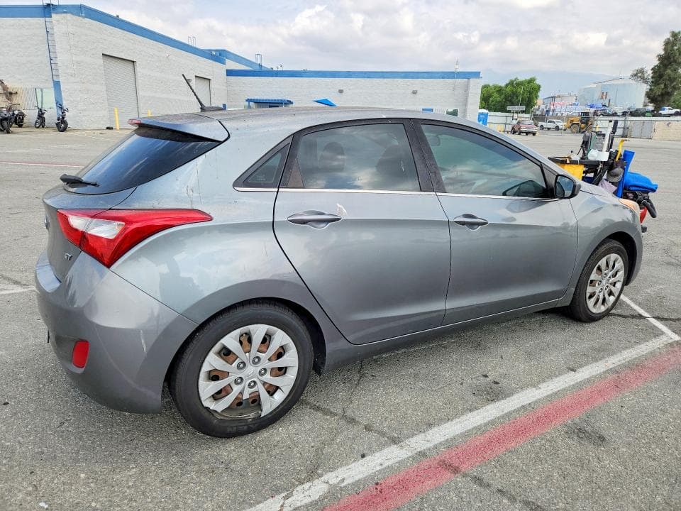 2017 HYUNDAI ELANTRA GT BASE 3