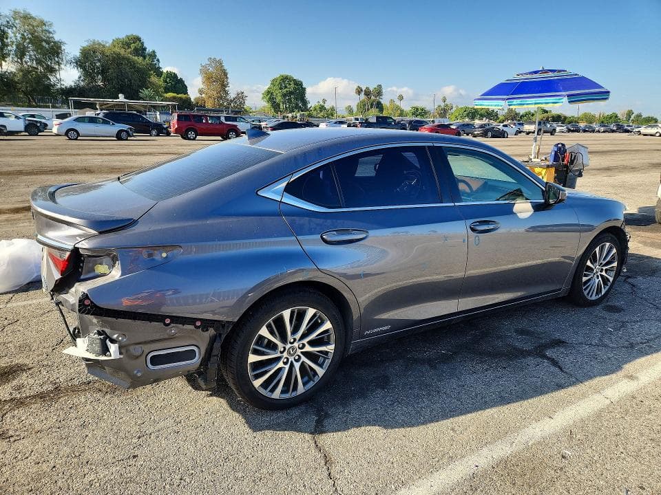2019 LEXUS ES 300H 3