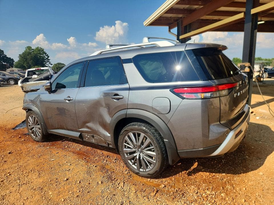 2025 NISSAN PATHFINDER SL 2