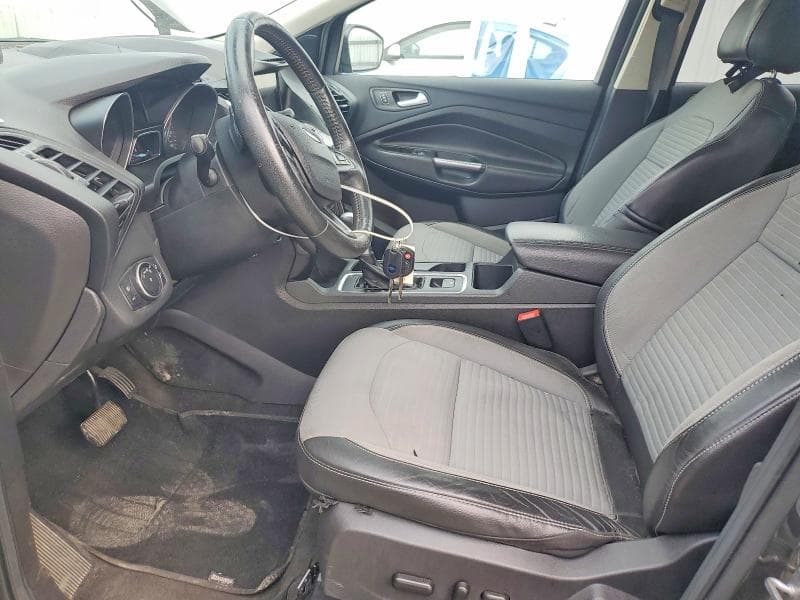 2017 FORD ESCAPE SE 7