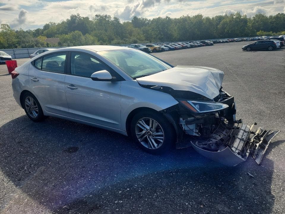 2020 HYUNDAI ELANTRA SEL 4