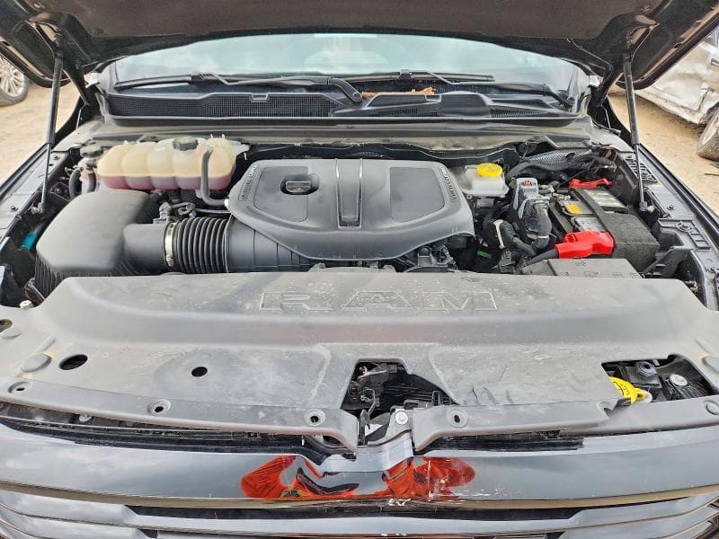 2025 RAM 1500 LARAMIE 11
