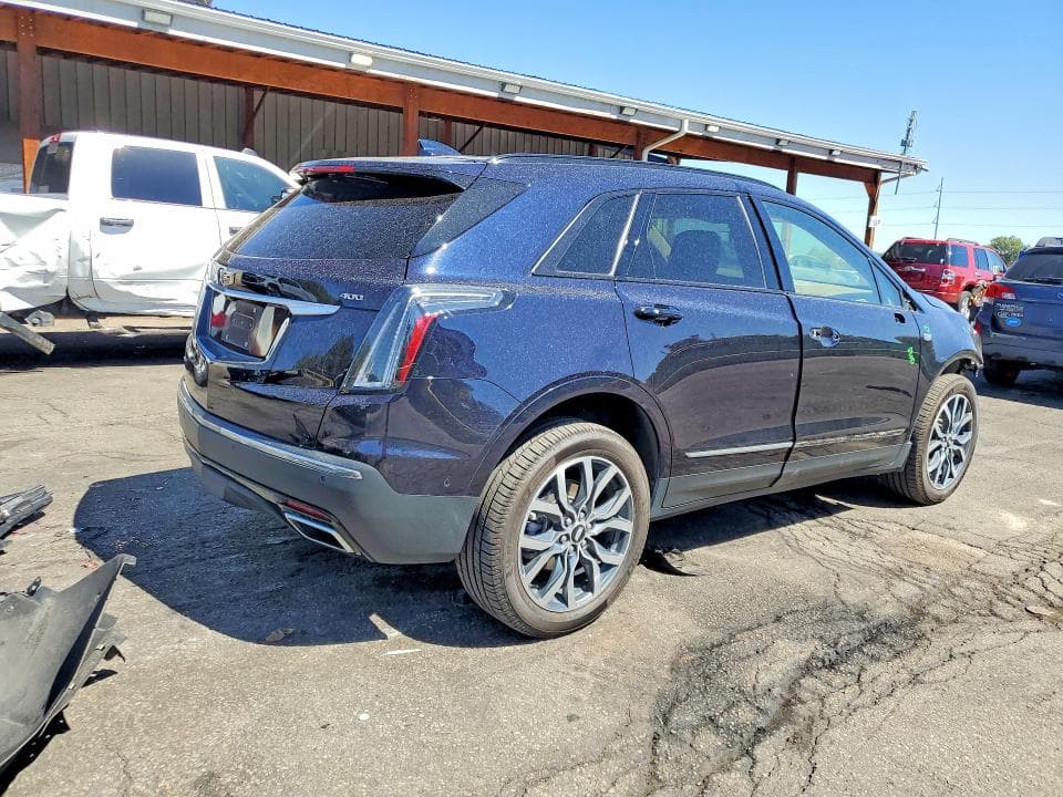 2021 CADILLAC XT5 SPORT 3