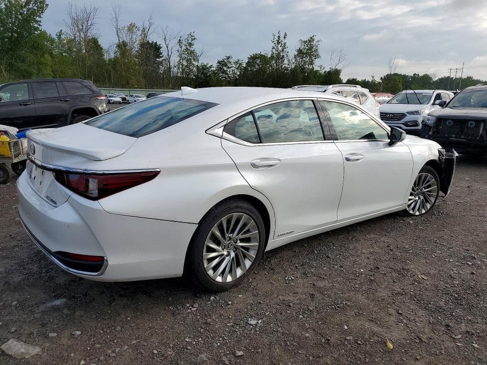 2021 LEXUS ES 300H LUXURY 3