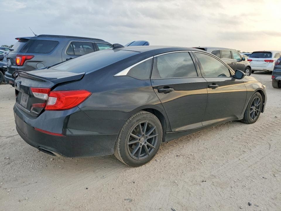 2019 HONDA ACCORD 3