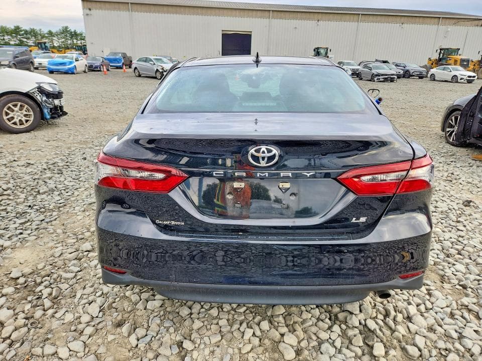 2022 TOYOTA CAMRY LE 6