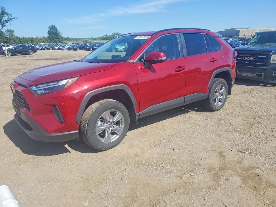 2022 TOYOTA RAV4 XLE - 1