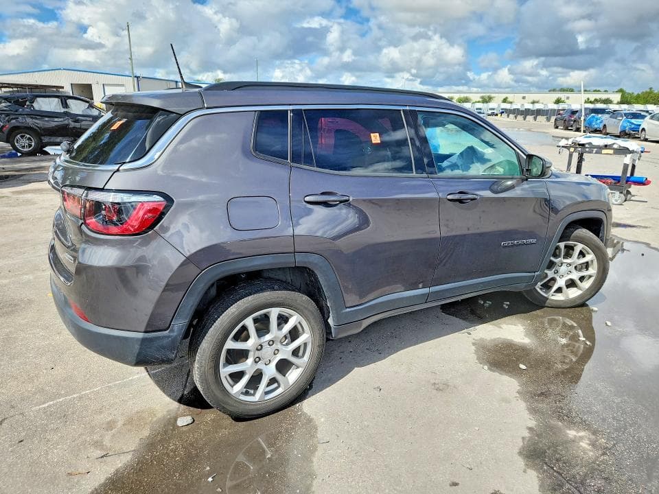 2024 JEEP COMPASS LATITUDE LUX 3