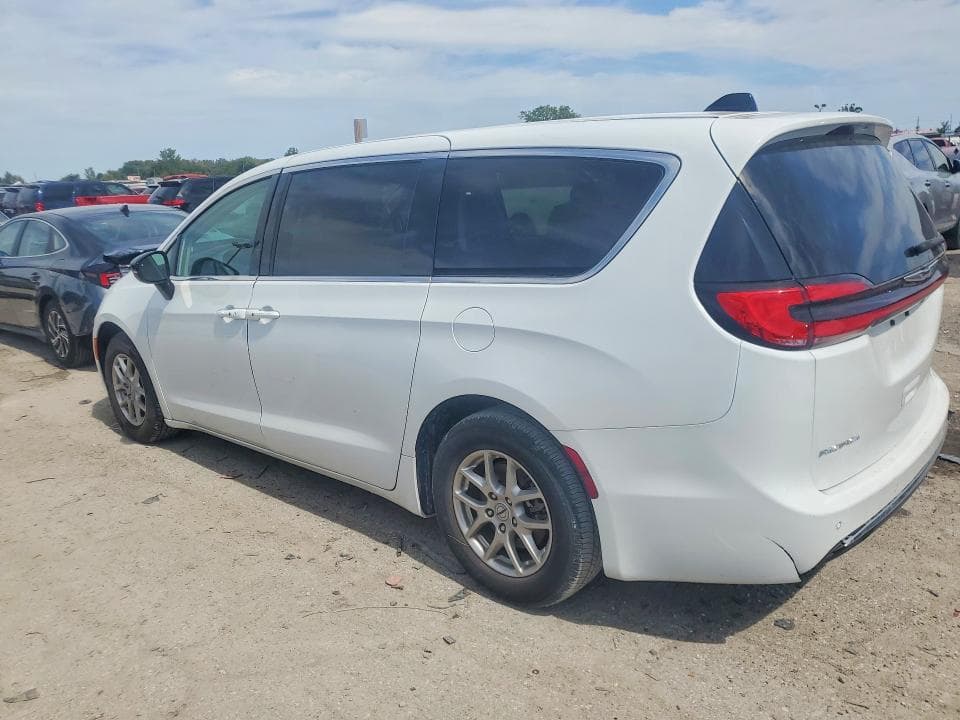 2024 CHRYSLER PACIFICA TOURING L 2