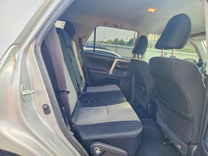 2019 TOYOTA 4RUNNER SR5 11
