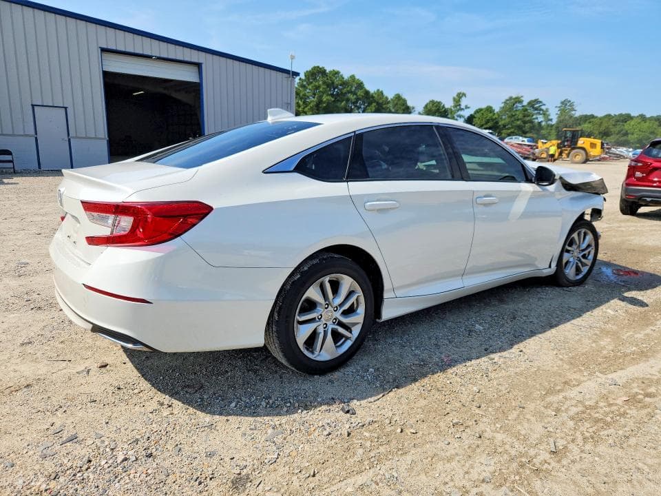 2018 HONDA ACCORD LX 3