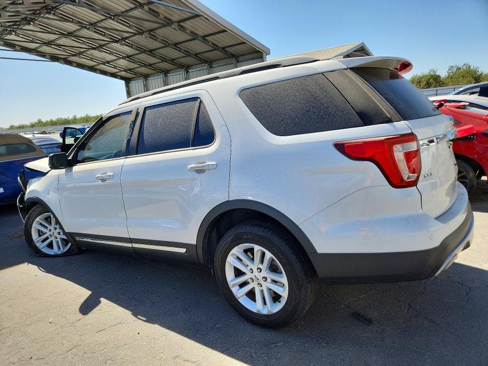 2017 FORD EXPLORER XLT 2