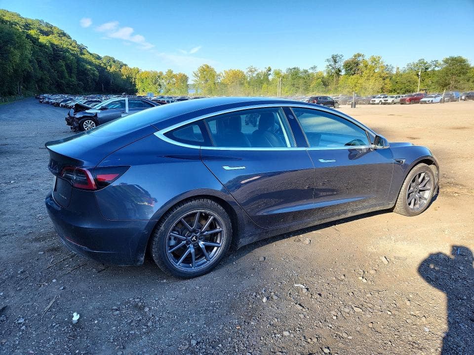 2020 TESLA MODEL 3 3