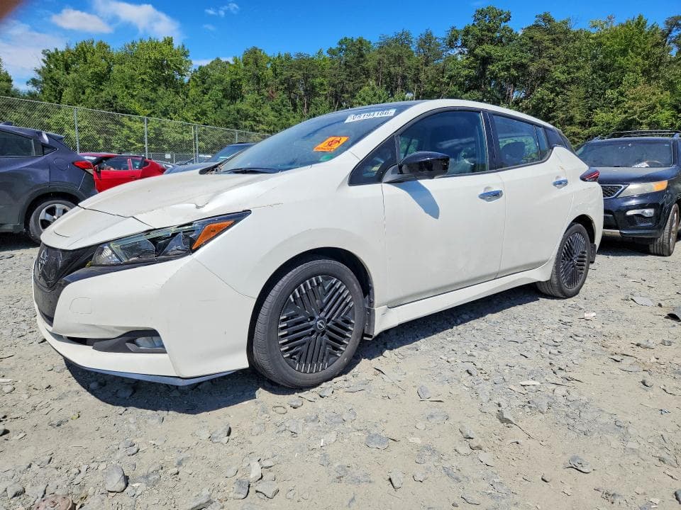 2024 NISSAN LEAF SV PLUS