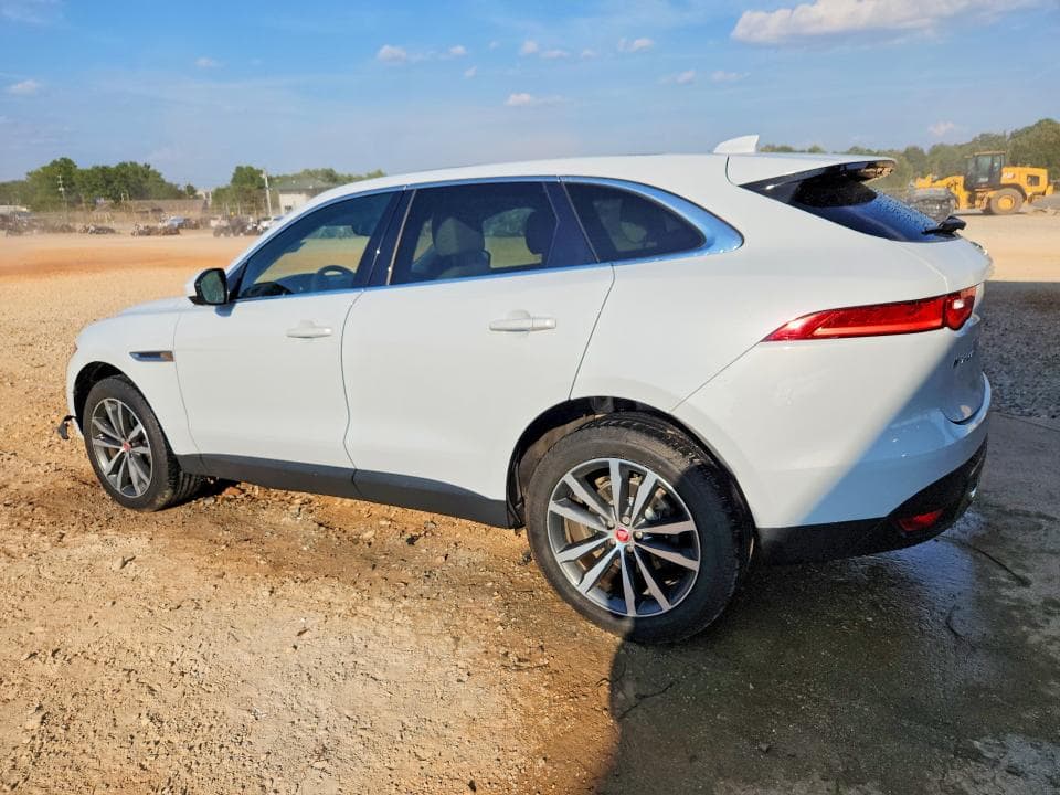 2017 JAGUAR F-PACE PRESTIGE 2