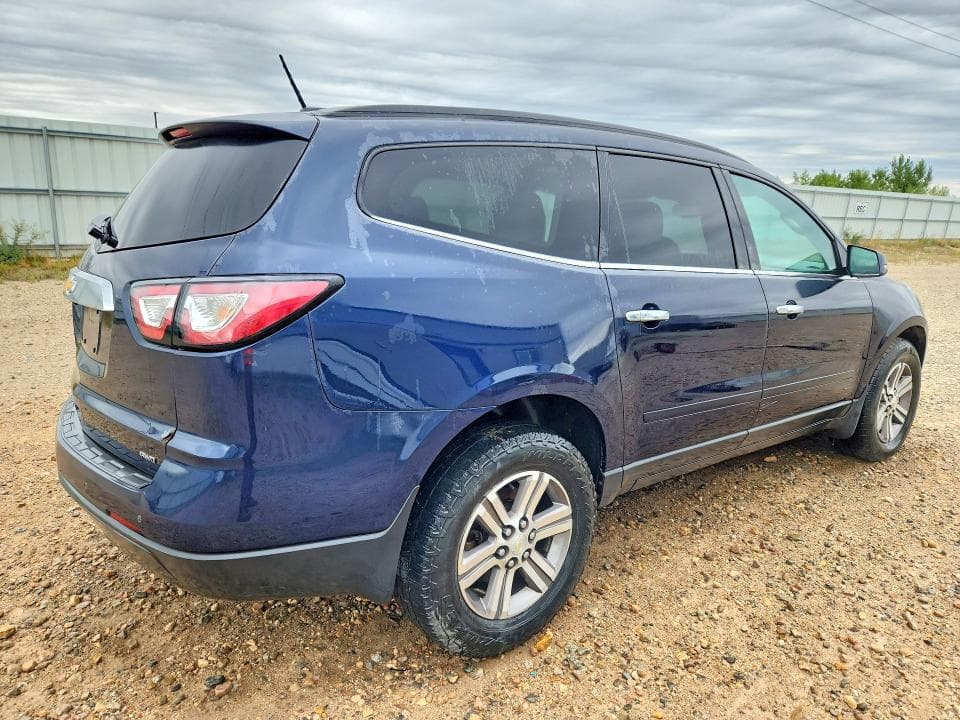 2017 CHEVROLET TRAVERSE LT 3