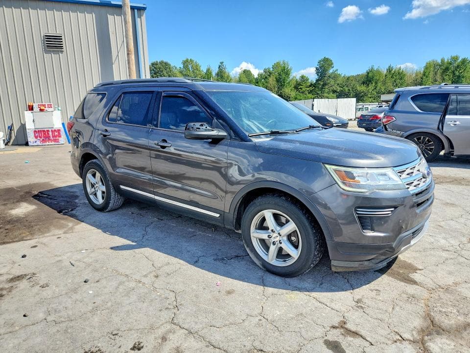 2018 FORD EXPLORER XLT 4