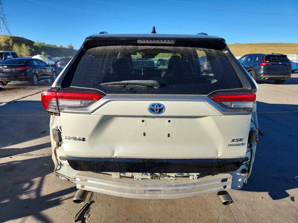 2021 TOYOTA RAV4 XSE 6