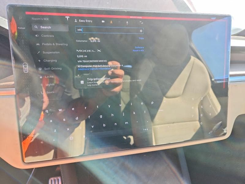 2025 TESLA MODEL X 9