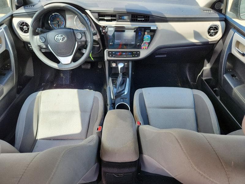 2017 TOYOTA COROLLA LE 8