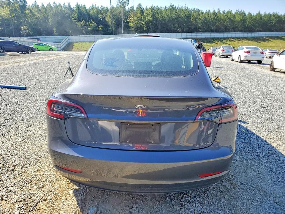 2023 TESLA MODEL 3 6