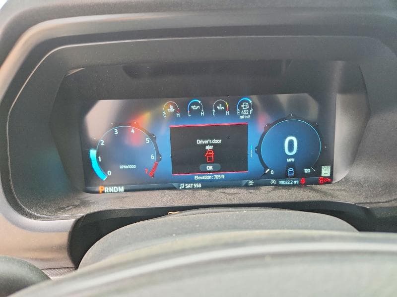 2025 FORD F150 LARIAT 9