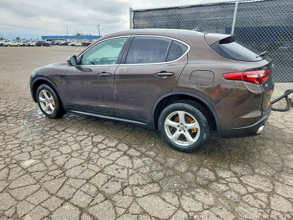 2019 ALFA ROMEO STELVIO 2