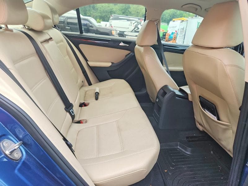 2017 VOLKSWAGEN JETTA SEL 10