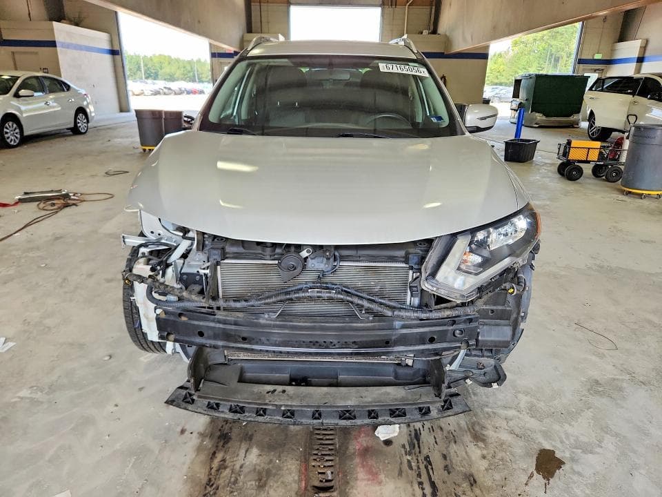 2017 NISSAN ROGUE SV 5
